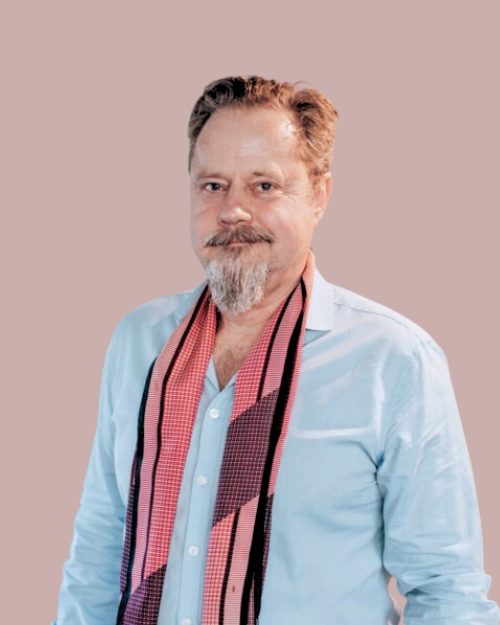 Ajoyib eshakli joja yigitining yuziga otiradi va u uni sikadi